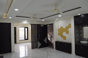 Bedroom in 3 BHK Builder Floor at Sector 9 – for Sale
