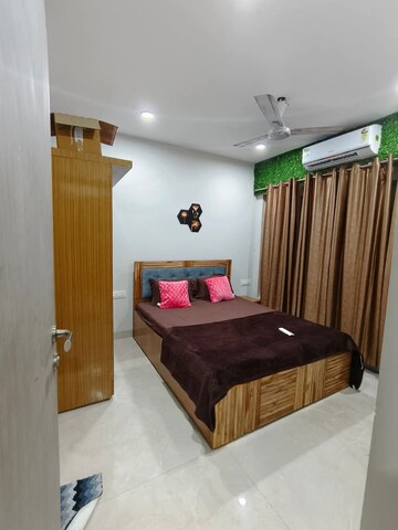 Bedroom in 2 BHK Apartment at Pratham Saffron Heights, Andheri West – for Rent