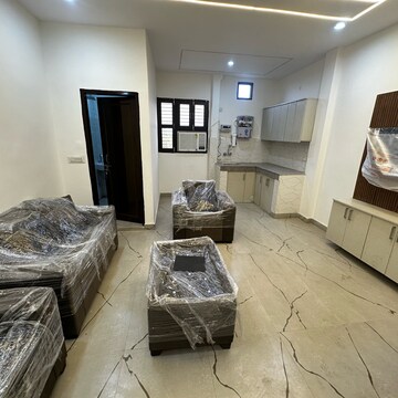 Living Room in 1 BHK Builder Floor at Sector 45 – for Rent