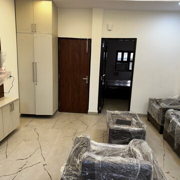 Living Room in 1 BHK Builder Floor at Sector 45 – for Rent