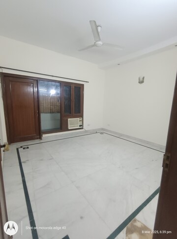 Bedroom in 3 BHK Builder Floor at Saket – for Sale