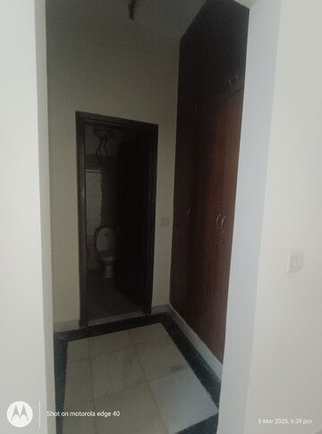 Furnished Amenities in 3 BHK Builder Floor at Saket – for Sale