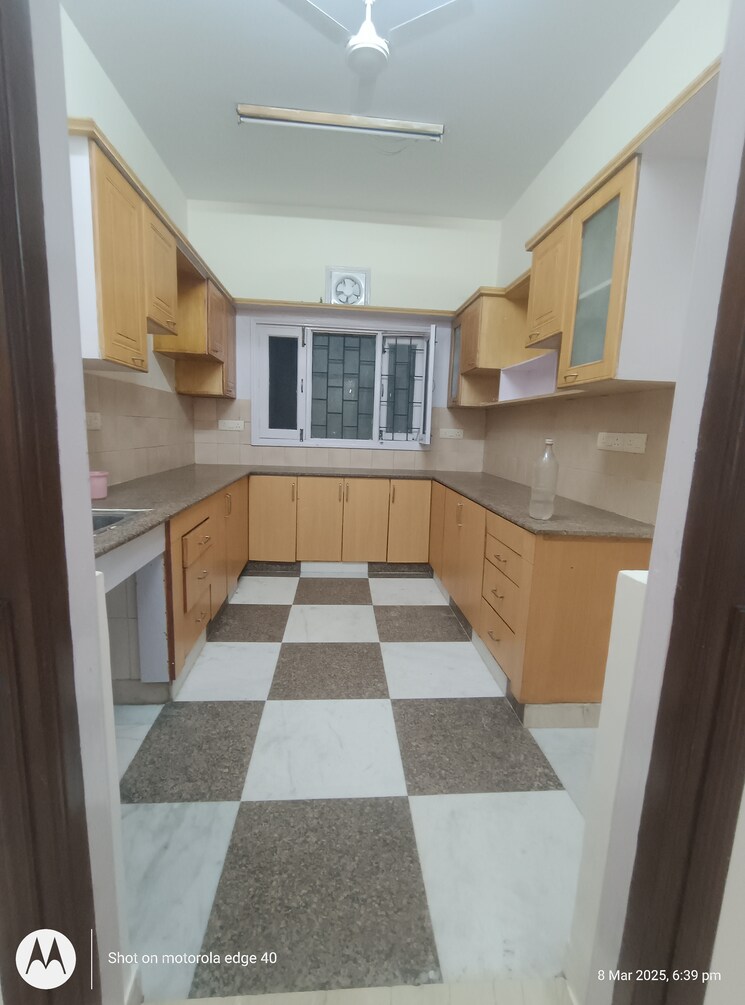 Kitchen, saket 3 Bedroom 250 Sq.Yd. Builder Floor In Saket Delhi 8320786