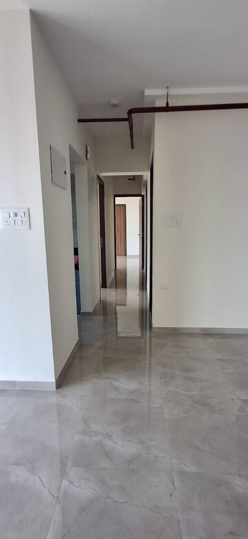 Floor Plan in 2 BHK Apartment at Sheth Irene, Malad West – for Rent