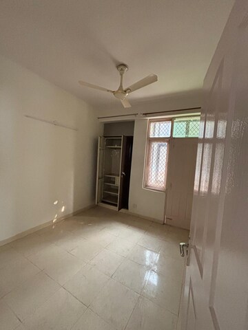 Room in 3 BHK Apartment at Tulip Orange, Sector 70 – for Rent