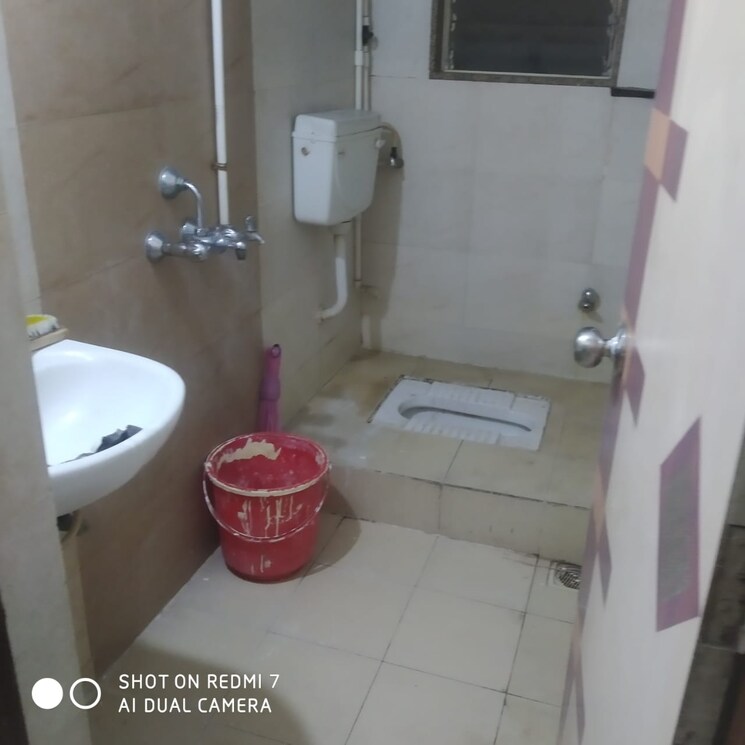 Bathroom, shiv-smruti-chs-kalyan 1 Bedroom 745 Sq.Ft. Apartment In Kalyan West Thane 8320975