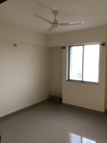 Room in 1 BHK Apartment at Sawant Plaza, Dhankawadi – for Rent