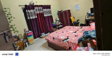 Bedroom in 2 BHK Apartment at Eden Garden CHS, Viman Nagar – for Rent