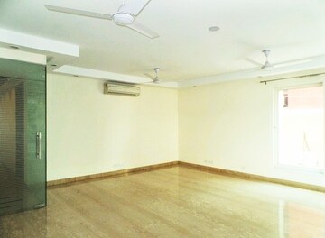 Room in 4 BHK Builder Floor at Greater Kailash I – for Rent