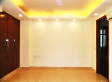 Room in 4 BHK Builder Floor at Greater Kailash I – for Rent