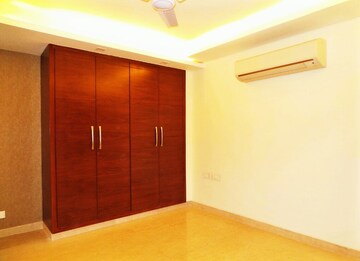 Room in 4 BHK Builder Floor at Greater Kailash I – for Rent