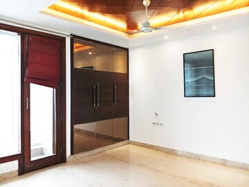 Room in 4 BHK Builder Floor at Greater Kailash I – for Rent
