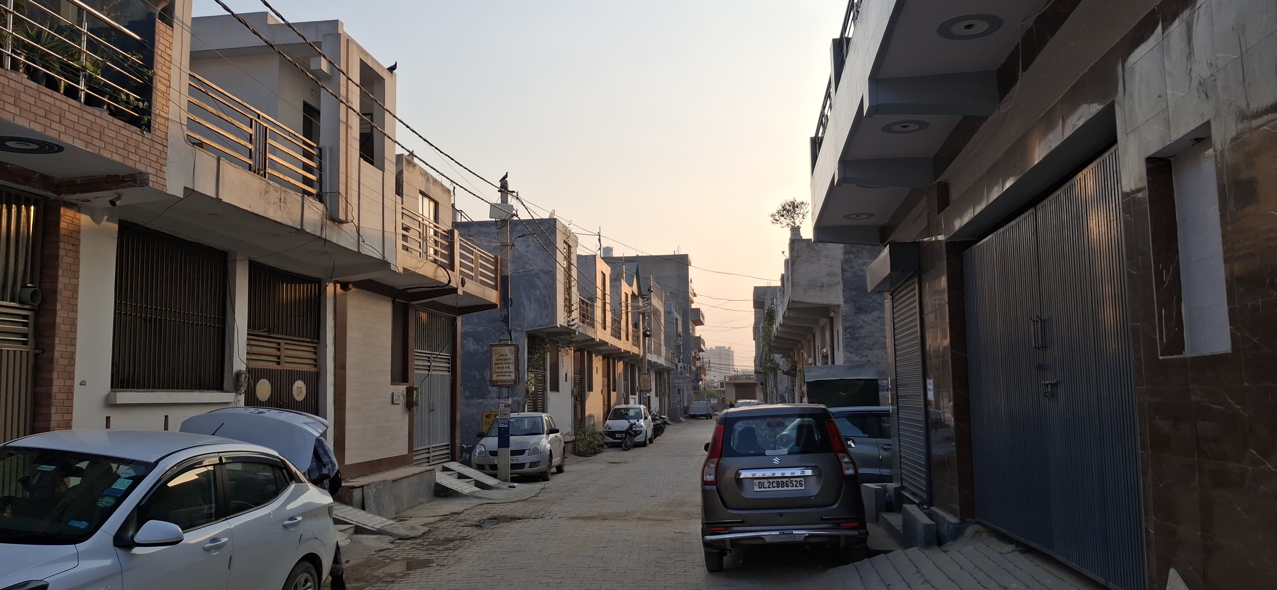 Plot For Sale in Mk Propty 