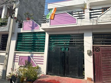 2.5 BHK Independent House For Rent in Jankipuram