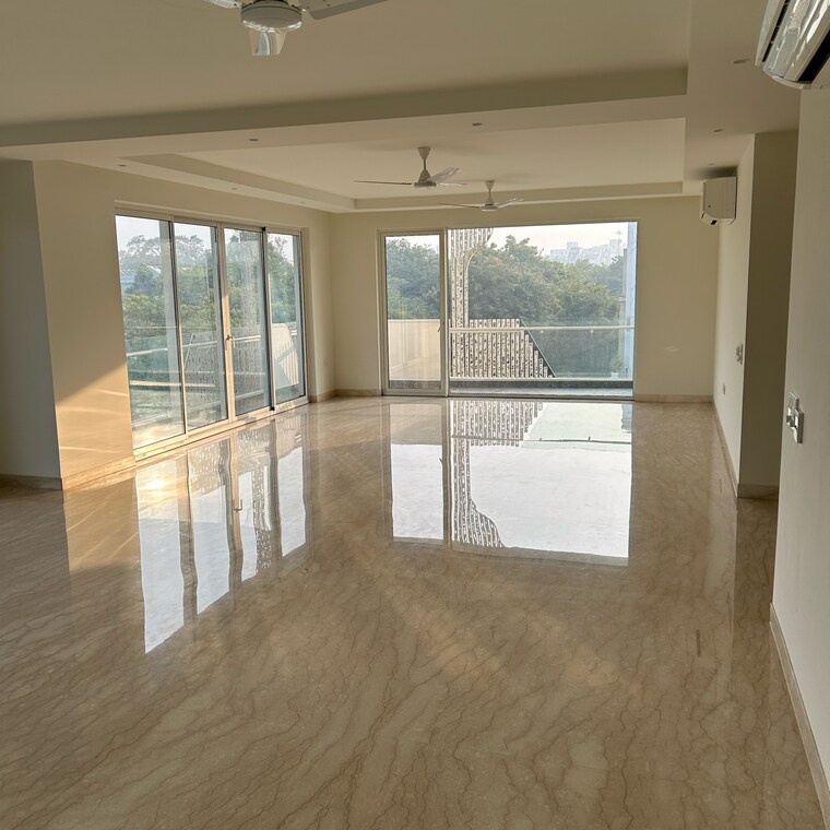 Room, vasant vihar 4 Bedroom 3700 Sq.Ft. Builder Floor In Vasant Vihar Delhi 8321178
