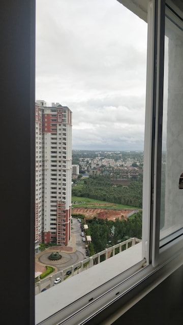 2 BHK Apartment For Rent in Prestige Lakeside Habitat Varthur Bangalore  8321210