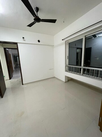 Room in 2 BHK Apartment at Marathon Nexzone, New Panvel – for Rent