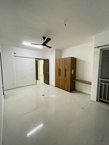 Room in 2 BHK Apartment at Marathon Nexzone, New Panvel – for Rent