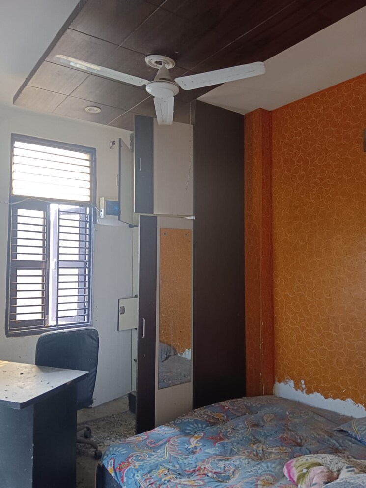 Room, uttam nagar 3 Bedroom 675 Sq.Ft. Builder Floor In Uttam Nagar Delhi 8321329