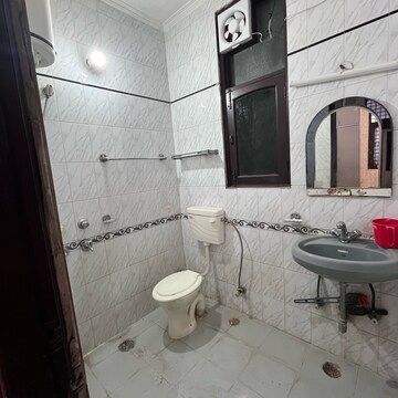 Bathroom in 3 BHK Builder Floor at Ansal Sushant Lok I, Sector 43 – for Rent