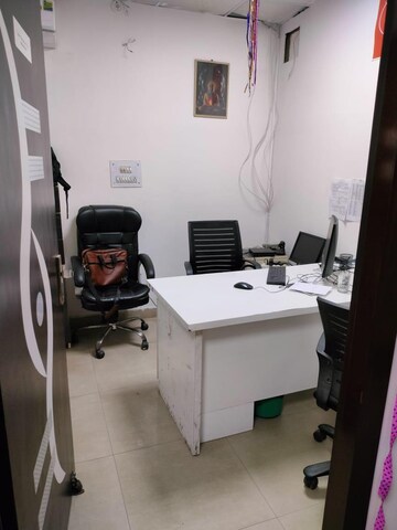 Team Area in  Office Space in IT/SEZ at Sector 3 – for Rent