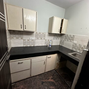 Kitchen in 1 BHK Builder Floor at Sector 52 – for Rent