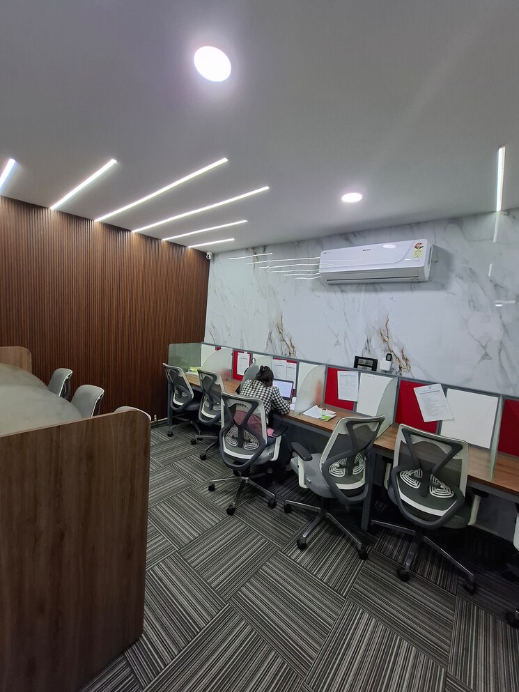  Parking, shivaji park Commercial Office Space 1750 Sq.Ft. In Shivaji Park Delhi 8321384