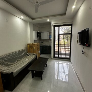 Living Room in 1 BHK Builder Floor at Sector 52 – for Rent