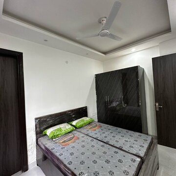 Bedroom in 1 BHK Builder Floor at Sector 52 – for Rent