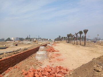 Plot Area in  Plot at Sector 16 – for Sale