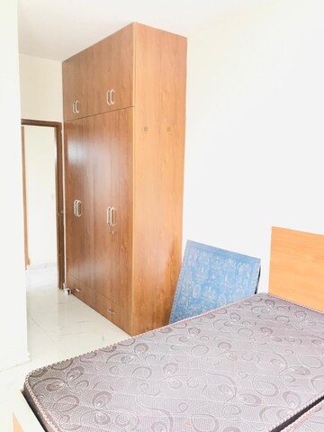 Room in 2 BHK Apartment at Signature Global Proxima, Sector 89 – for Rent
