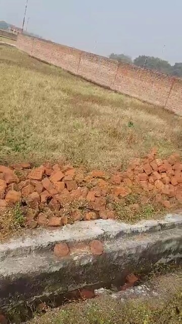 Plot Area in  Plot at Ratu Road – for Sale