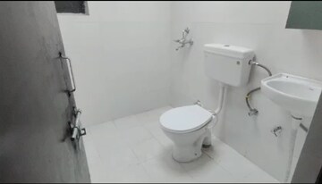 Bathroom in 1 BHK Apartment at Amolik Sankalp, Sector 85 – for Rent