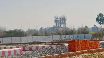  Plot – Exterior View View at Kanpur Road - for Sale