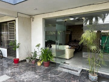 Living Room in 1 BHK Builder Floor at Sector 45 – for Rent