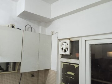 Building Lobby in 2.5 BHK Independent House at RWA Apartments Sector 26, Sector 26 – for Rent