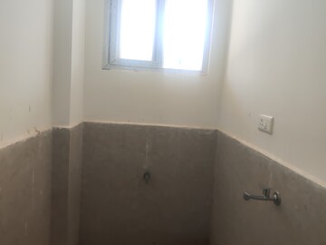 Room in 2 BHK Apartment at Manikonda – for Rent