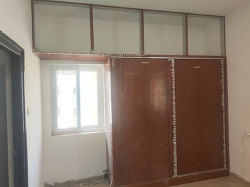 Room in 3 BHK Apartment at Manikonda – for Rent