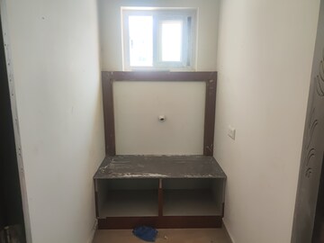 Furnished Amenities in 3 BHK Apartment at Manikonda – for Rent