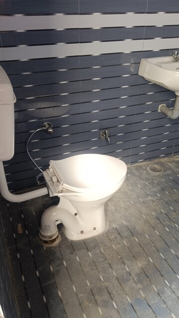 Bathroom in 3 BHK Apartment at SRS Residency, Sector 88 – for Rent