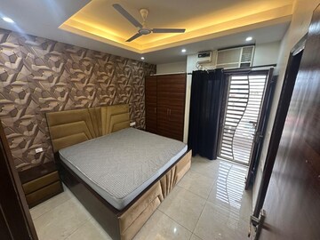 Bedroom in 3 BHK Builder Floor at Ansal Sushant Lok I, Sector 43 – for Rent