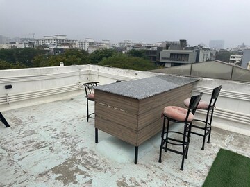 Balcony in 3 BHK Builder Floor at Ansal Sushant Lok I, Sector 43 – for Rent