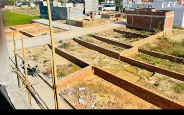 Plot For Sale in Sikandrabad
