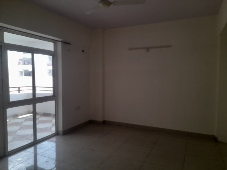 Room, omaxe-heights 3 Bedroom 1550 Sq.Ft. Apartment In Sector 86 Faridabad 8321720