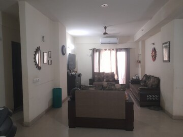 Living Room in 2 BHK Apartment at Omaxe Heights, Sector 86 – for Rent