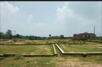  Plot For Sale in BPTP Parklands, Sector 76