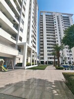 4 BHK + Pooja Room,Study Room 2415 Sq.Ft. Apartment in Emaar The Enclave