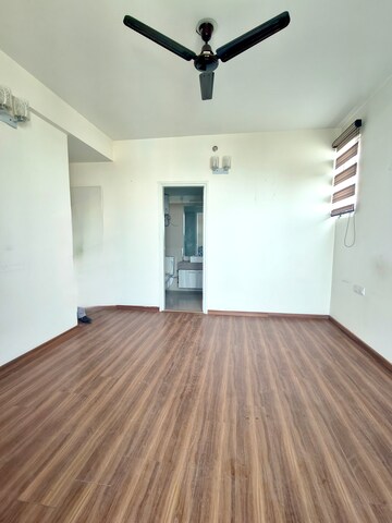 Room in 4 BHK Apartment at Emaar The Enclave, Sector 66 – for Sale
