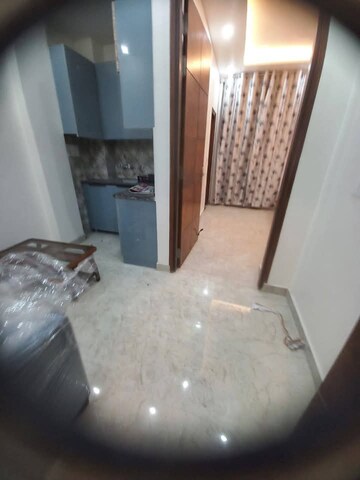 Living Room in 1 BHK Builder Floor at Super Mart 1, Sector 27 – for Rent