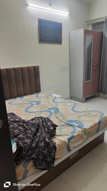 Bedroom in 2 BHK Builder Floor at Trimurti 11 Park Street, Pisoli – for Rent